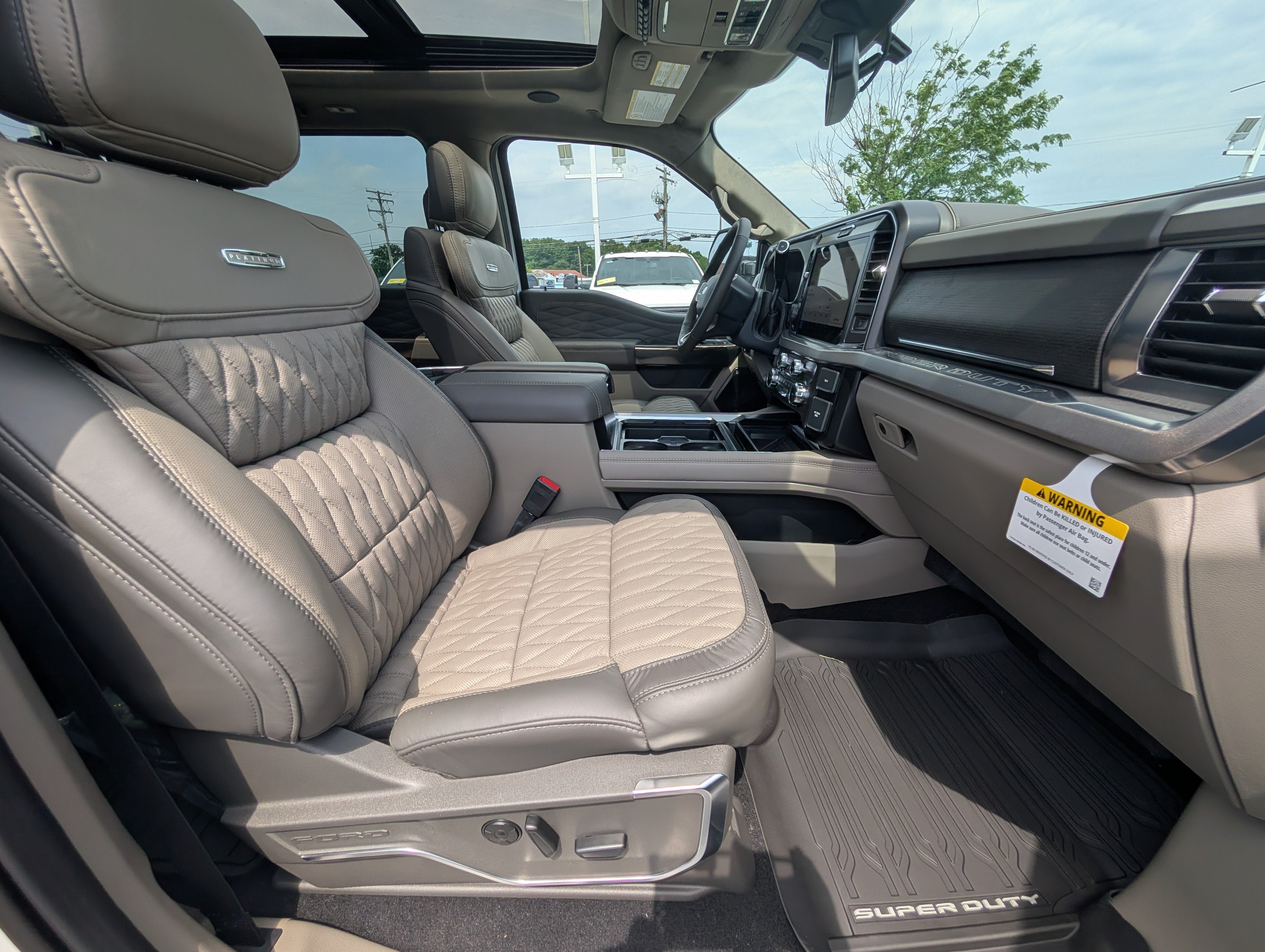 2026 Ford Super Duty F-350® Platinum®