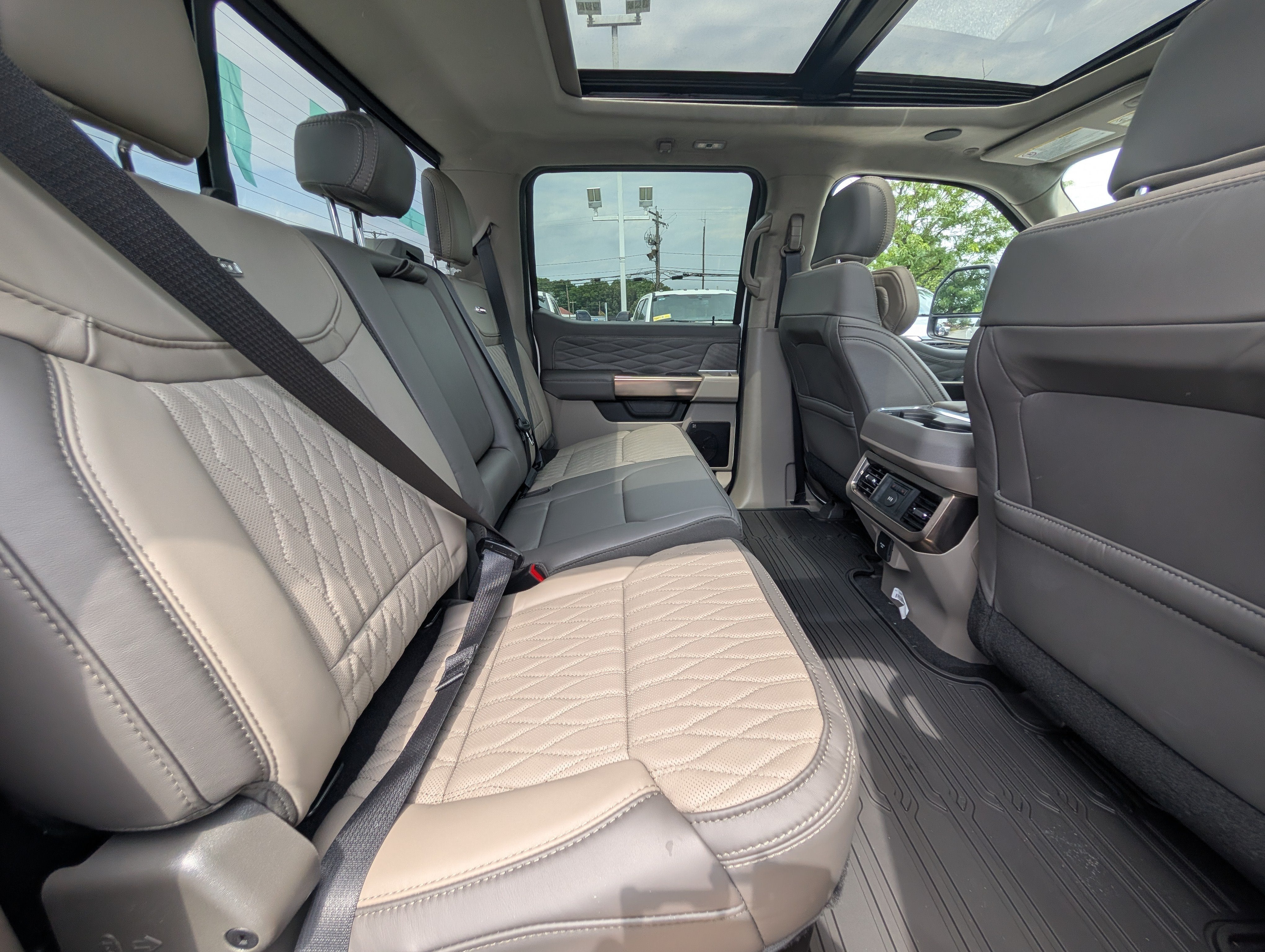 2026 Ford Super Duty F-350® Platinum®